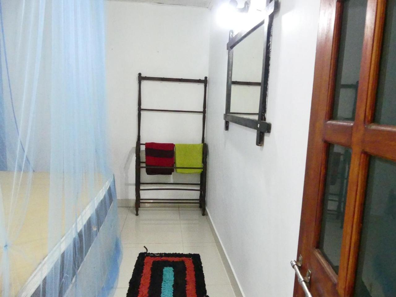 White House Riverside Retreat Nallathanniya Ruang foto